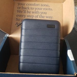 Away travel mini w/ box